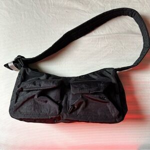 BAGGU cargo shoulder bag